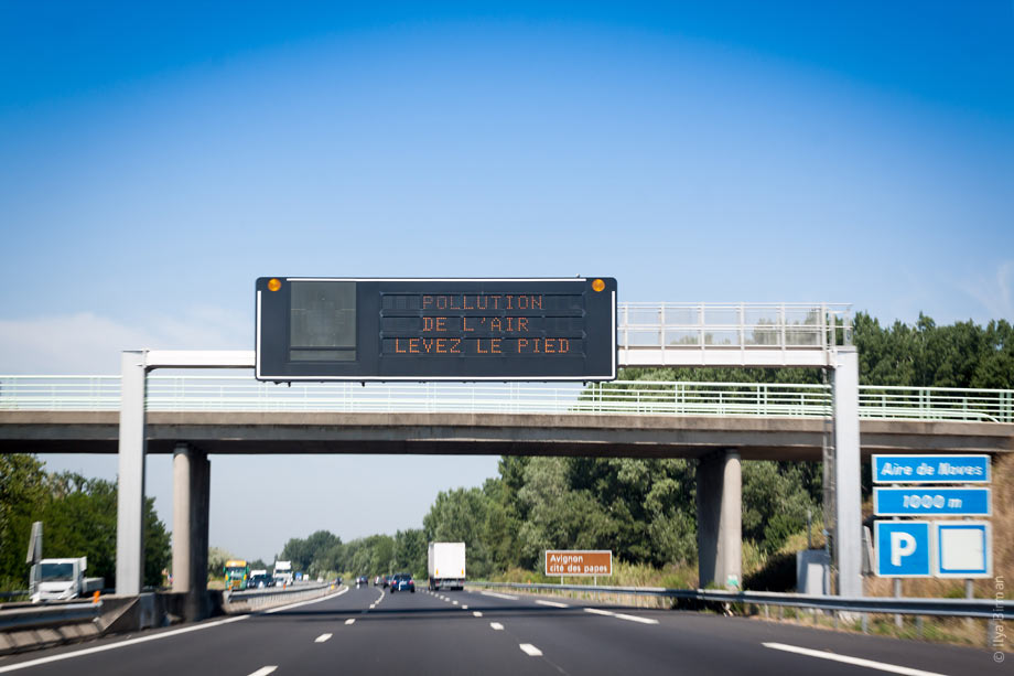 Air polluted, slow down
