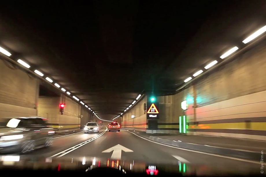 The 17-kilometer Gothard tunnel in the Apls