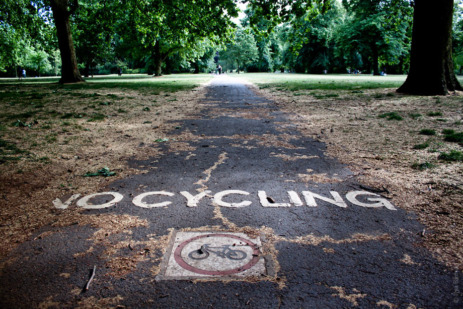A cyclist in Hyde Park