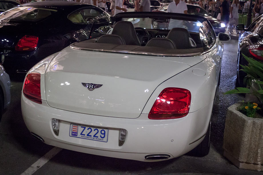 At the Monte Carlo casino entrance, the cars are parked