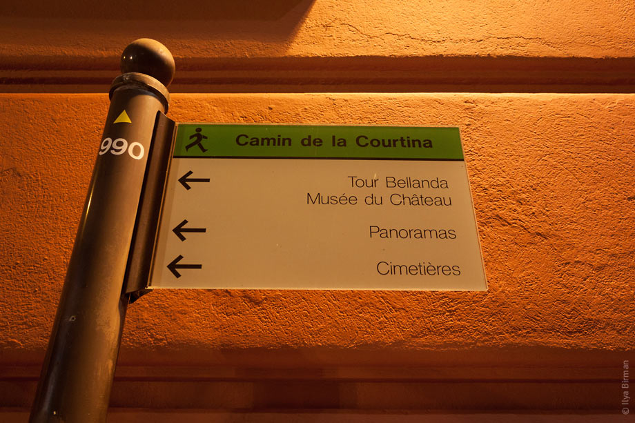 The pictographic pedestrian is content in Nice