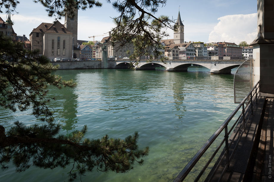 The water in the river in Zurich is clean